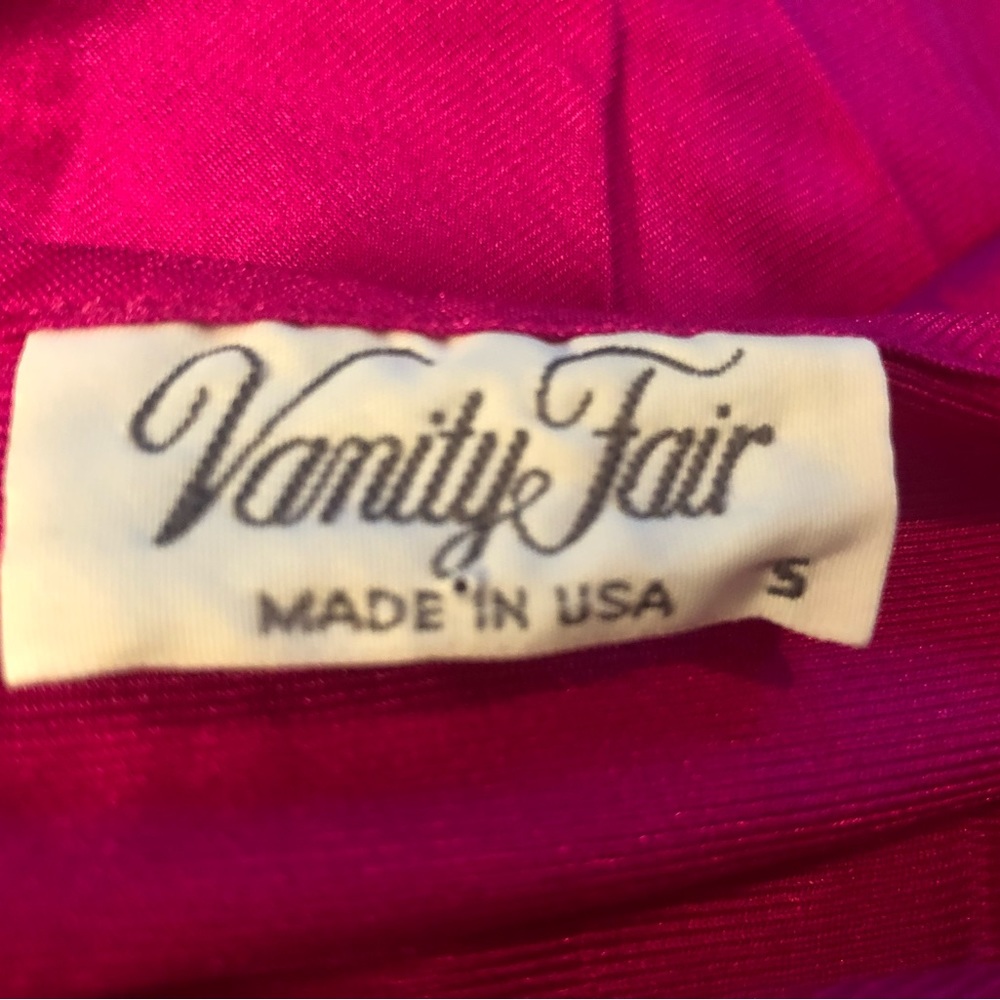 Beautiful Vanity Fair Nylon Robe. Size Small - Picture 5 of 5
